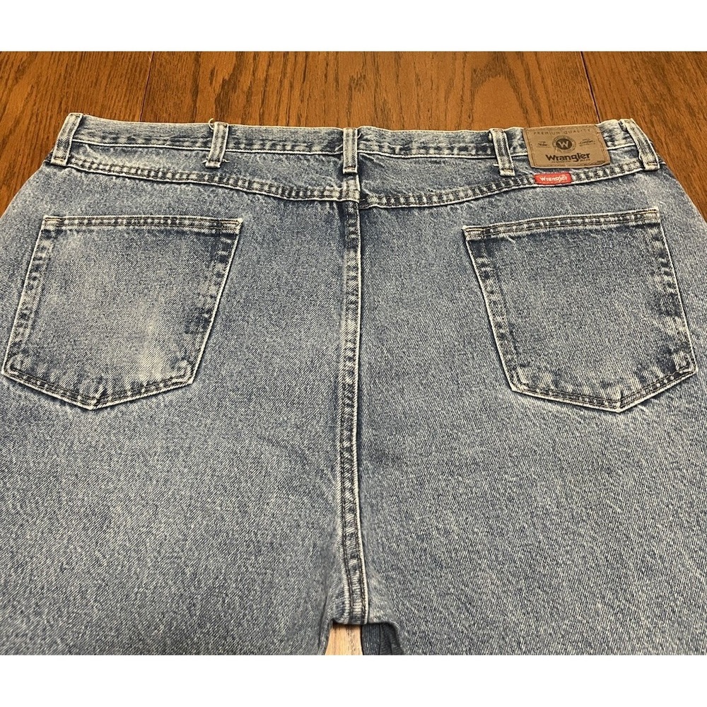 Wrangler Premium Men's Jeans Regular Fit Light Wash Straight 44x30 96501DS, EUC